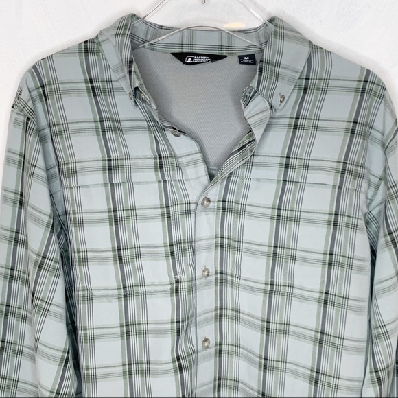 EMS Eastern Mountain Sport  Long Sleeve Vented Button Down Shirt  MEDIUM - Picture 3 of 7